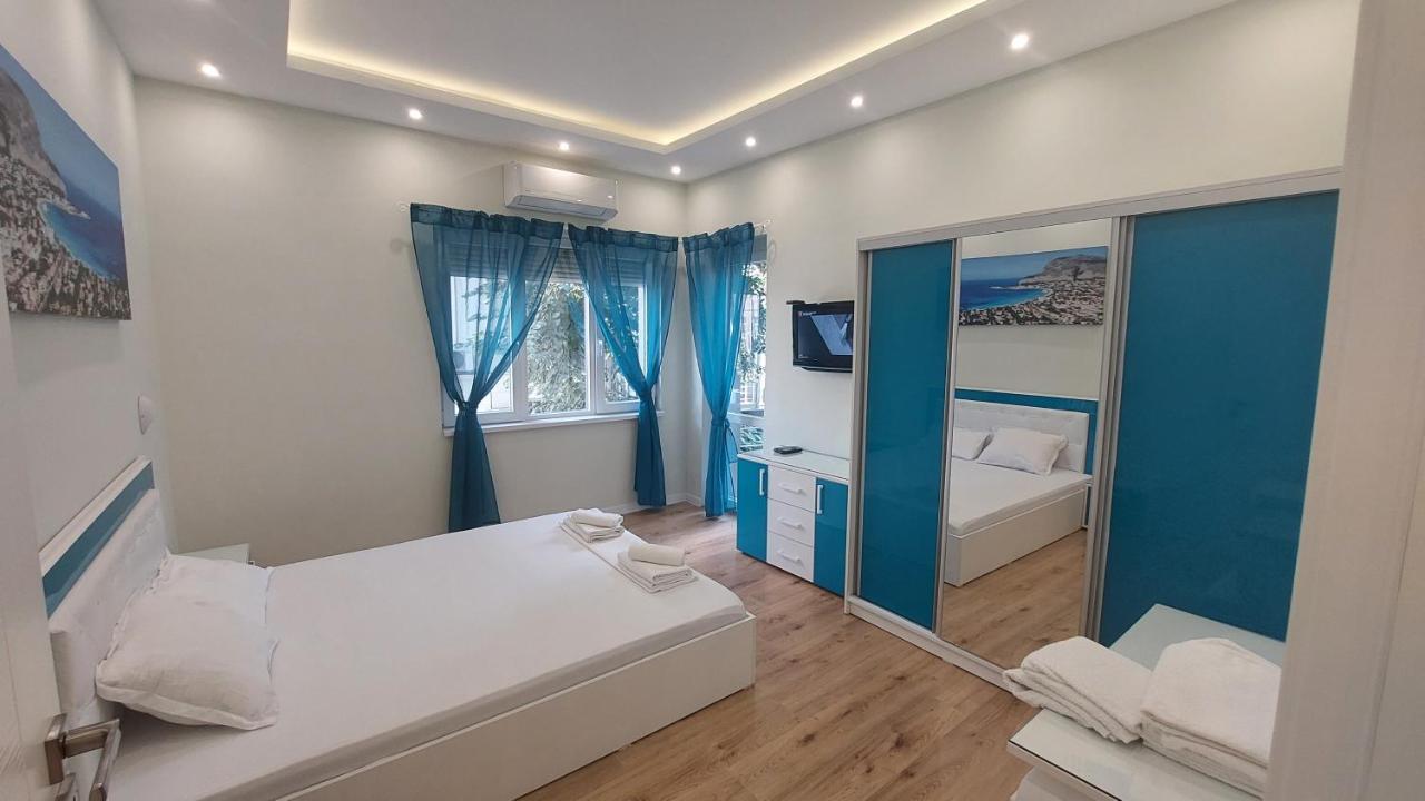 Апартамент Pink & Blue - 2Bdr With Balcony - Wi-Fi Varna ภายนอก รูปภาพ