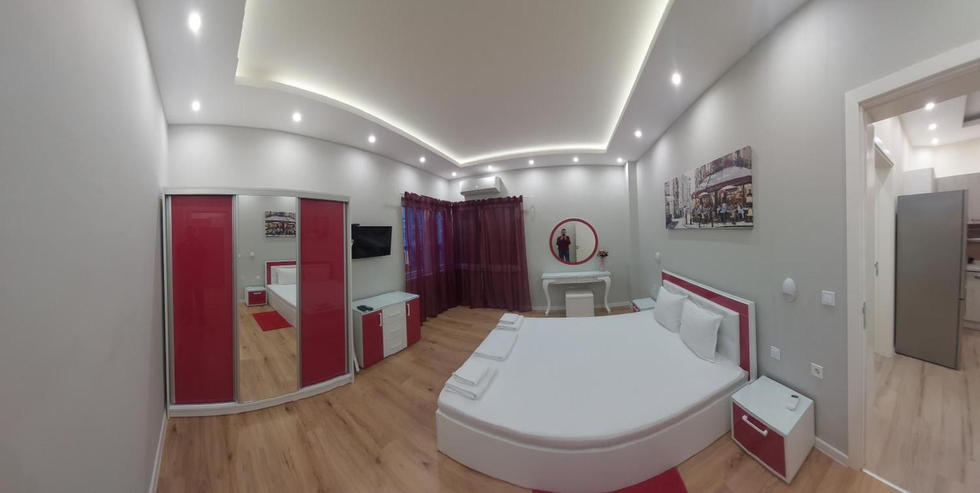 Апартамент Pink & Blue - 2Bdr With Balcony - Wi-Fi Varna ภายนอก รูปภาพ